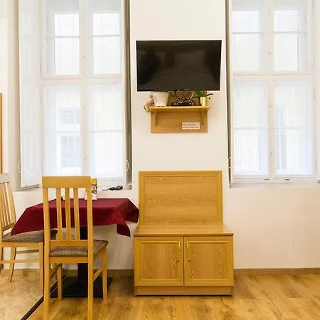 Apartment Authentic Akacfa Budapest