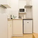 Διαμέρισμα Authentic Akacfa *