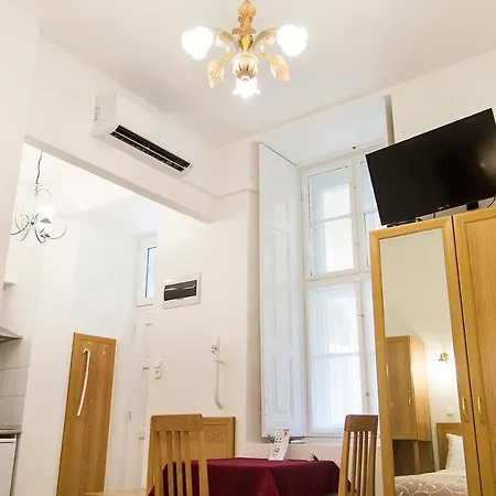 Authentic Akacfa Apartment Budapest